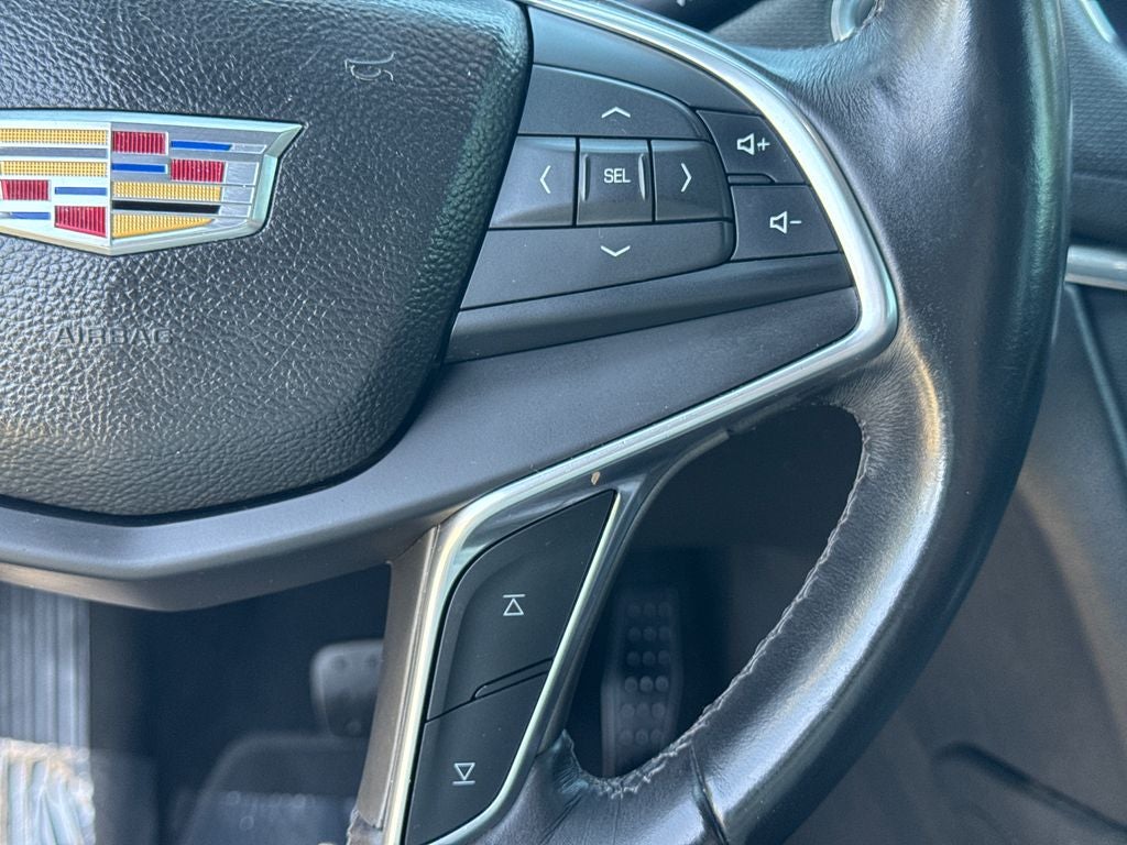 2017 Cadillac XT5 Luxury