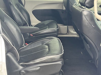 2023 Chrysler Pacifica Hybrid Limited