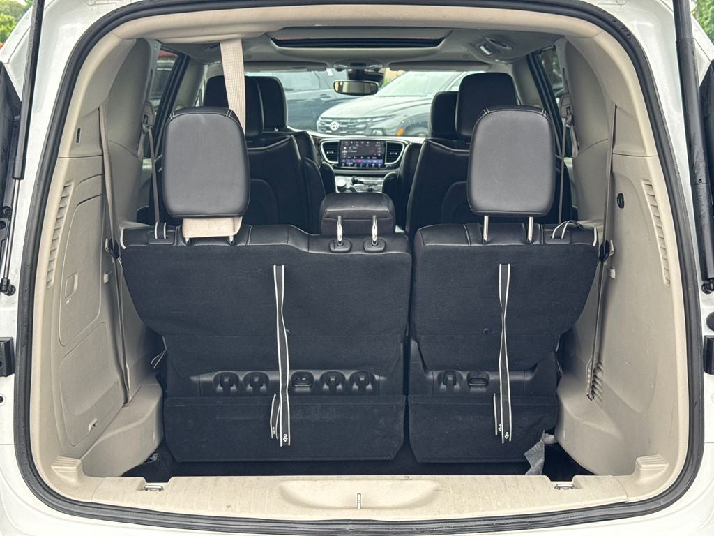 2023 Chrysler Pacifica Hybrid Limited