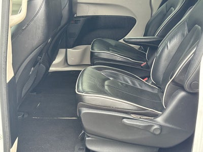 2023 Chrysler Pacifica Hybrid Limited
