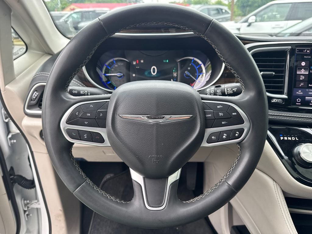 2023 Chrysler Pacifica Hybrid Limited