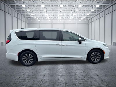 2023 Chrysler Pacifica Hybrid Limited