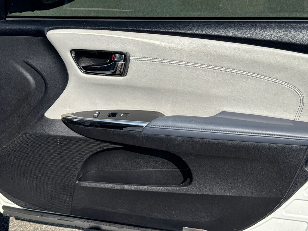 2013 Toyota Avalon Limited