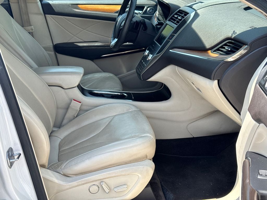2015 Lincoln MKC Base