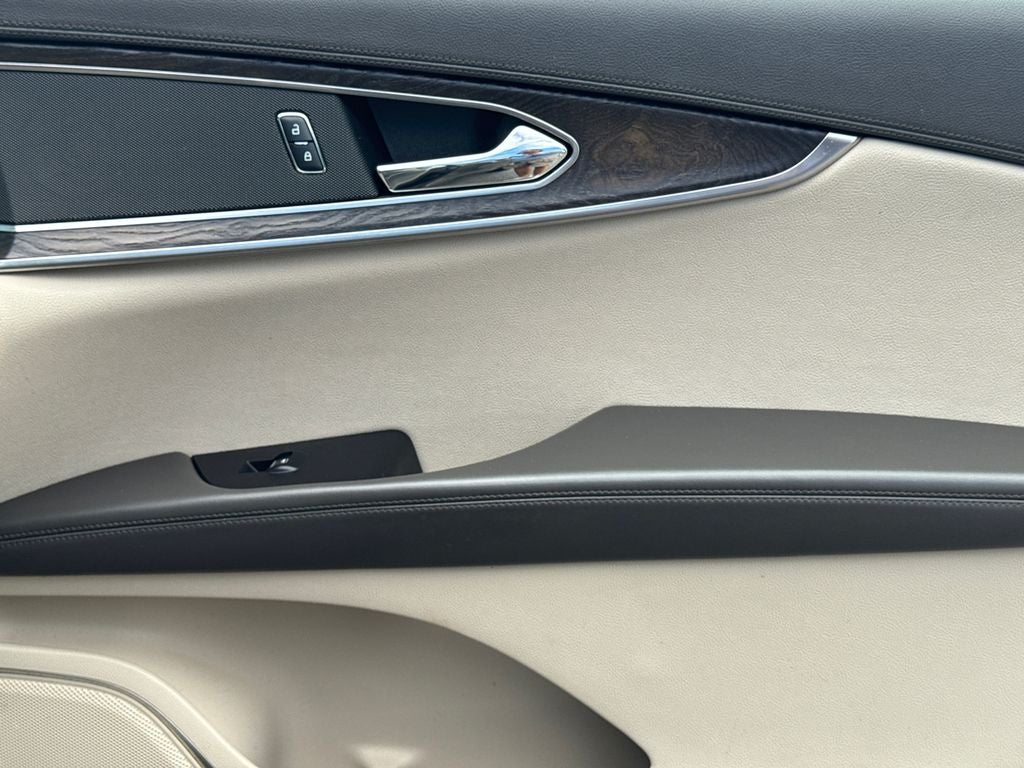 2015 Lincoln MKC Base