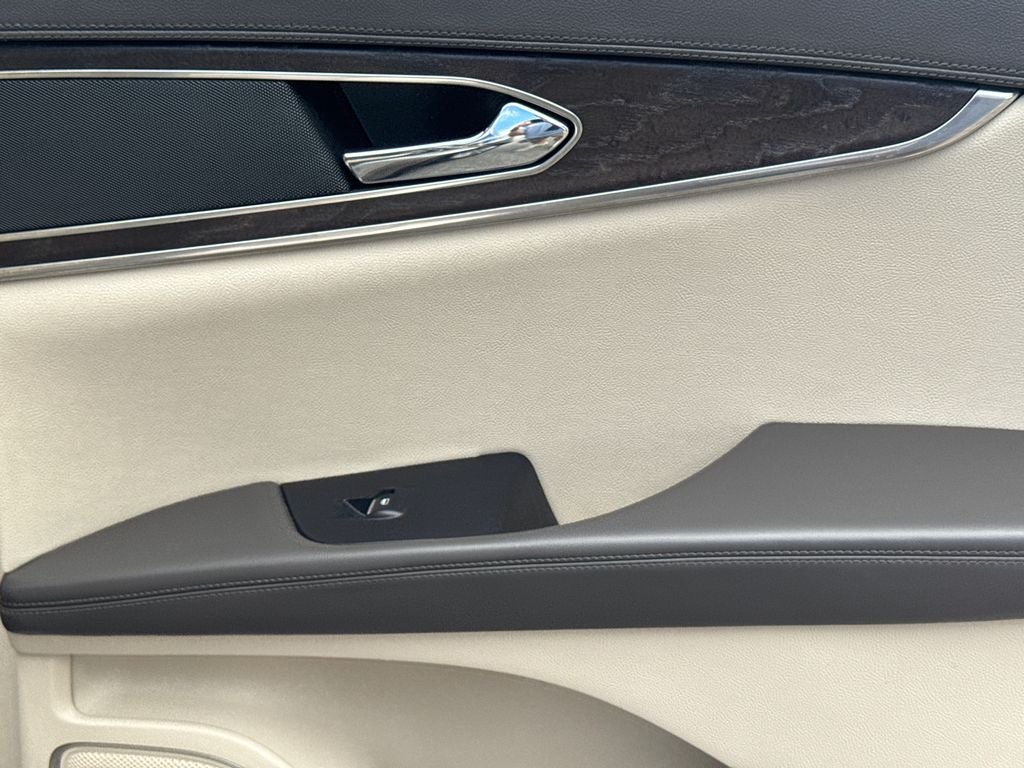 2015 Lincoln MKC Base