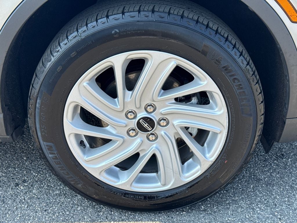 2023 Lincoln Corsair Standard