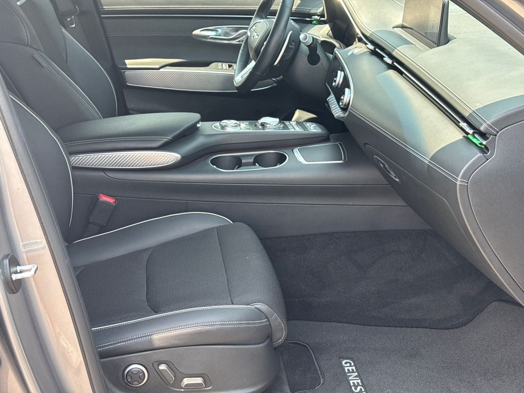 2024 Genesis GV70 2.5T