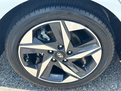 2022 Hyundai Elantra Limited