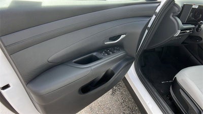 2025 Hyundai Santa Cruz SE