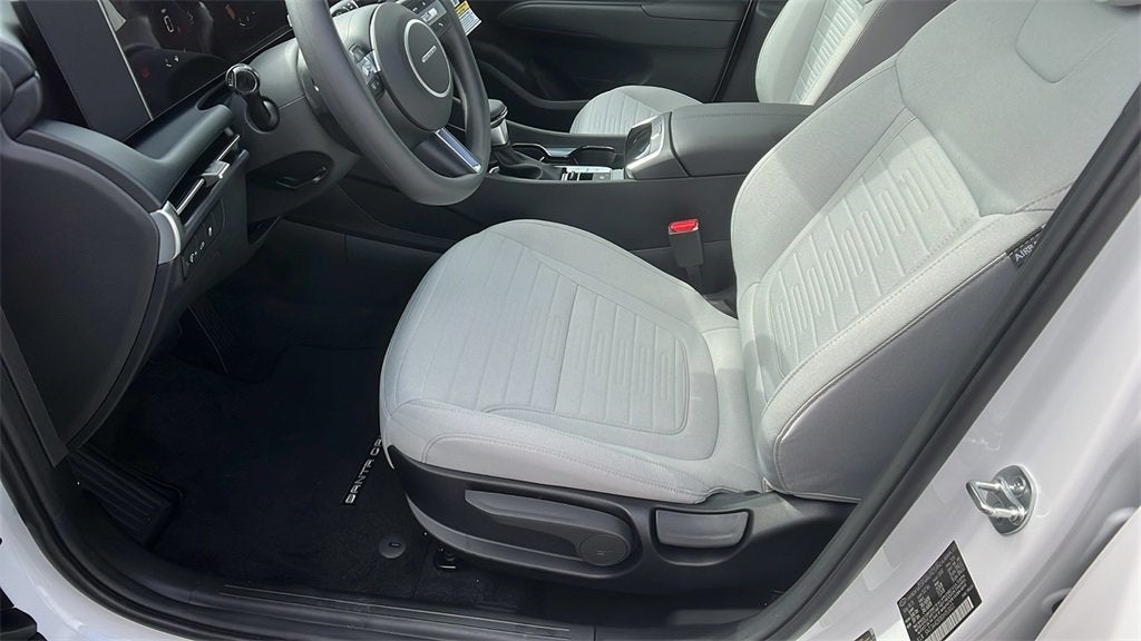 2025 Hyundai Santa Cruz SE