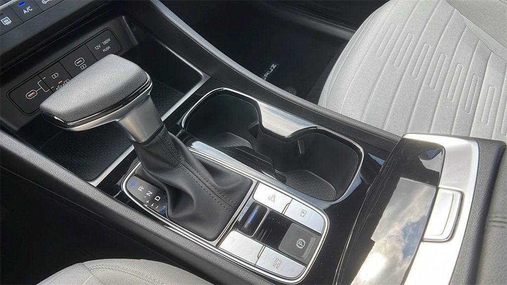 2025 Hyundai Santa Cruz SE