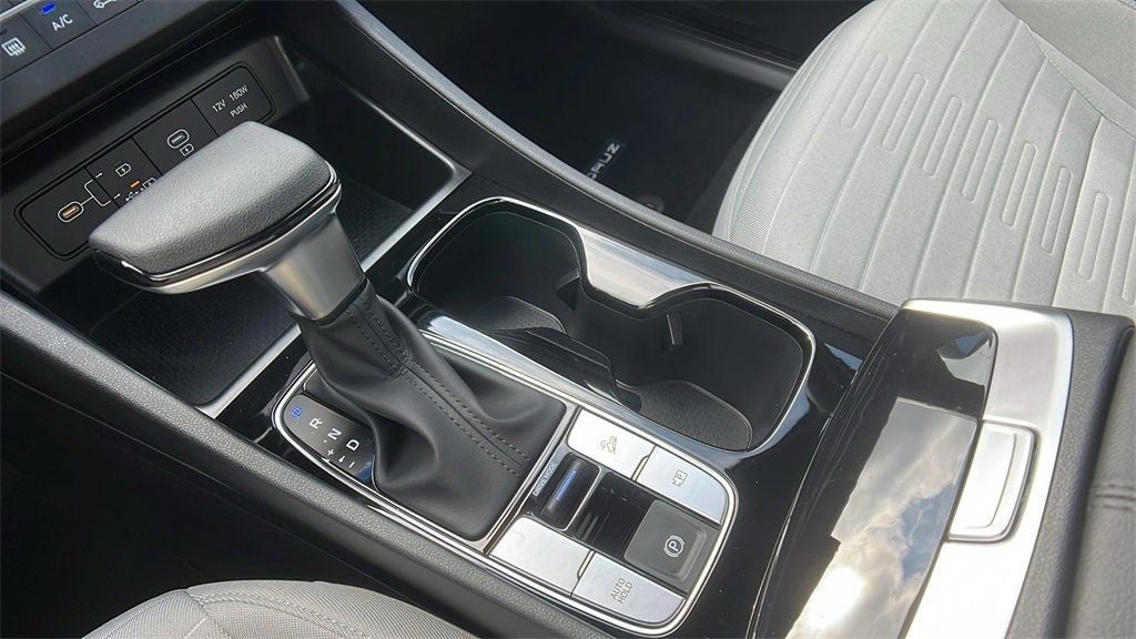 2025 Hyundai Santa Cruz SE