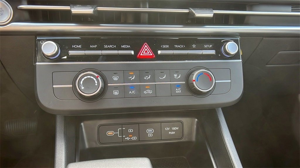 2025 Hyundai Santa Cruz SE