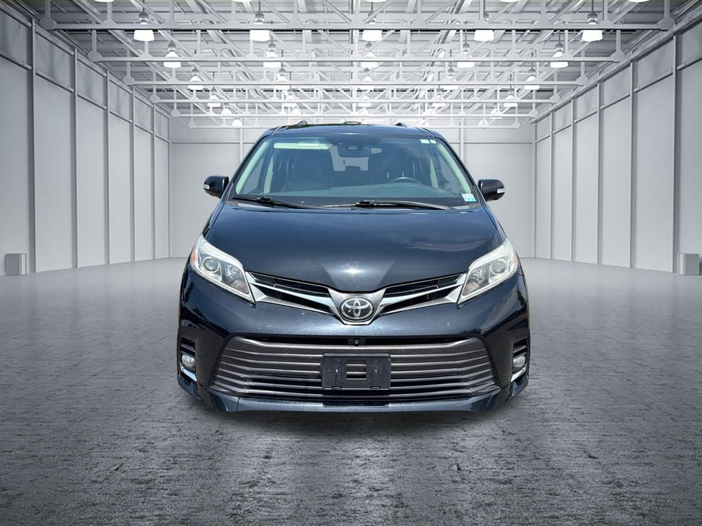 2019 Toyota Sienna Limited Premium 7 Passenger