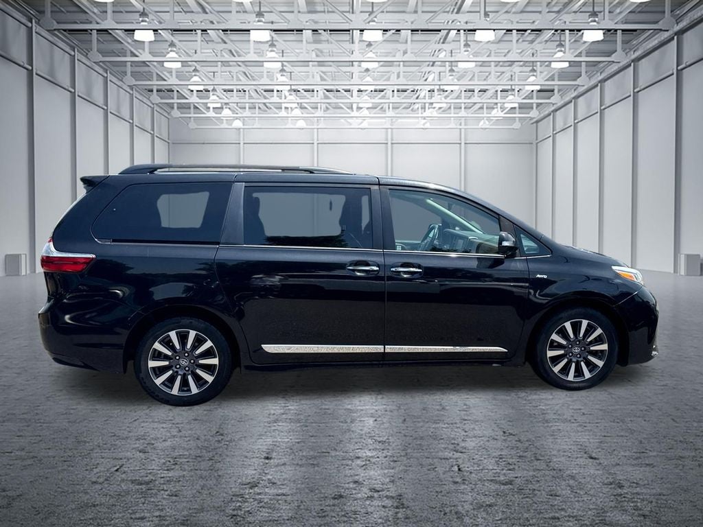 2019 Toyota Sienna Limited Premium 7 Passenger