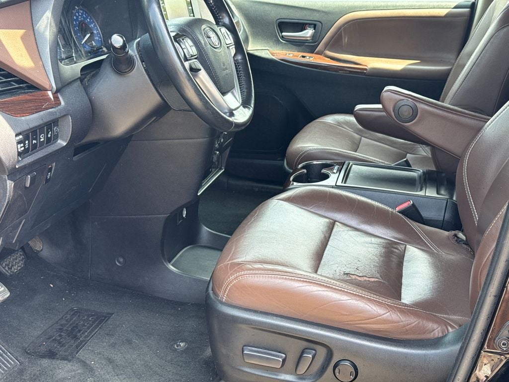 2019 Toyota Sienna Limited Premium 7 Passenger