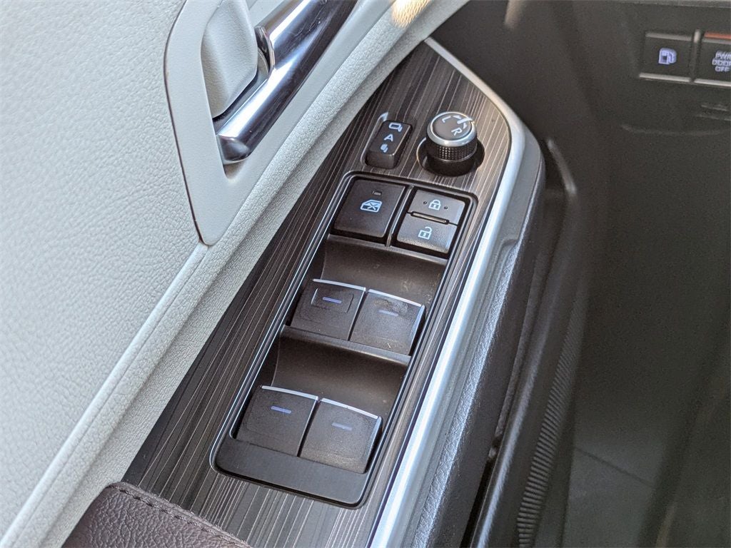 2022 Toyota Sienna Platinum 7 Passenger