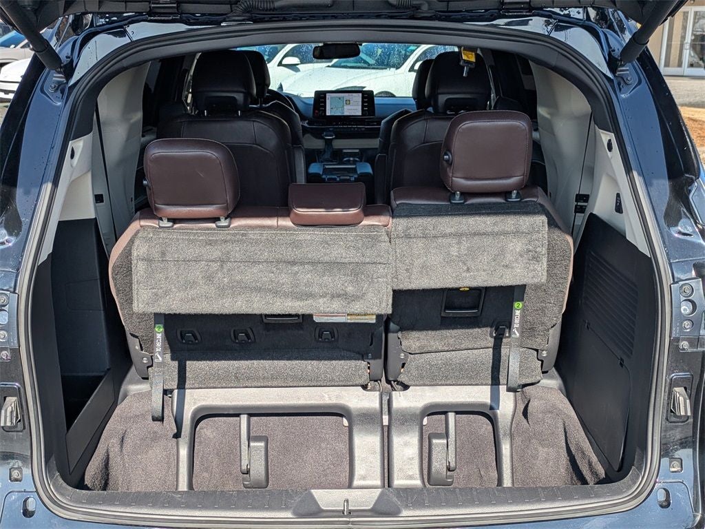 2022 Toyota Sienna Platinum 7 Passenger