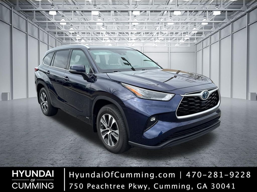 2022 Toyota Highlander Hybrid XLE