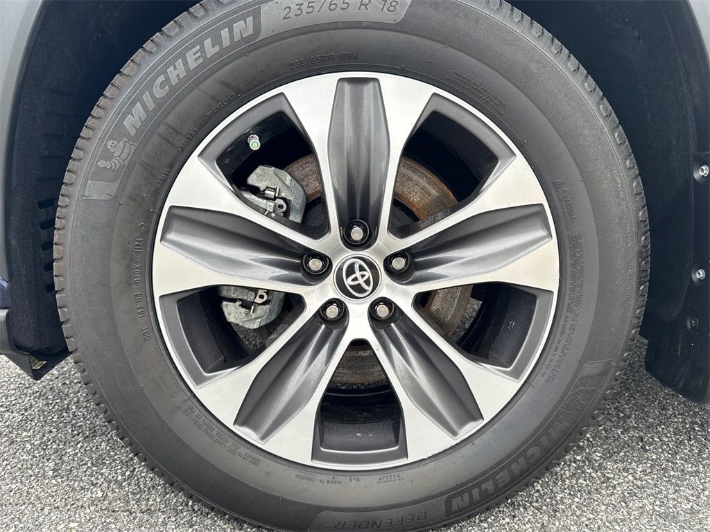 2022 Toyota Highlander Hybrid XLE