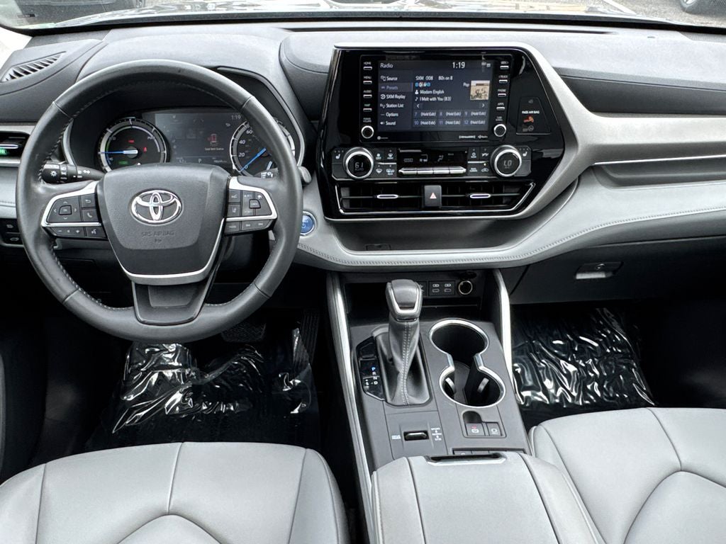 2022 Toyota Highlander Hybrid XLE