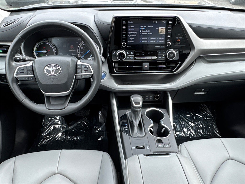 2022 Toyota Highlander Hybrid XLE
