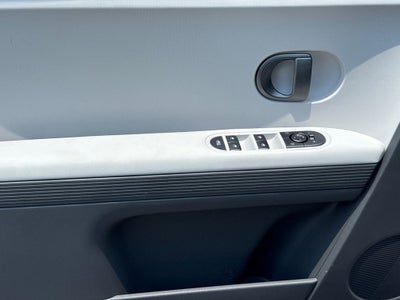 2026 Hyundai IONIQ 5 SE