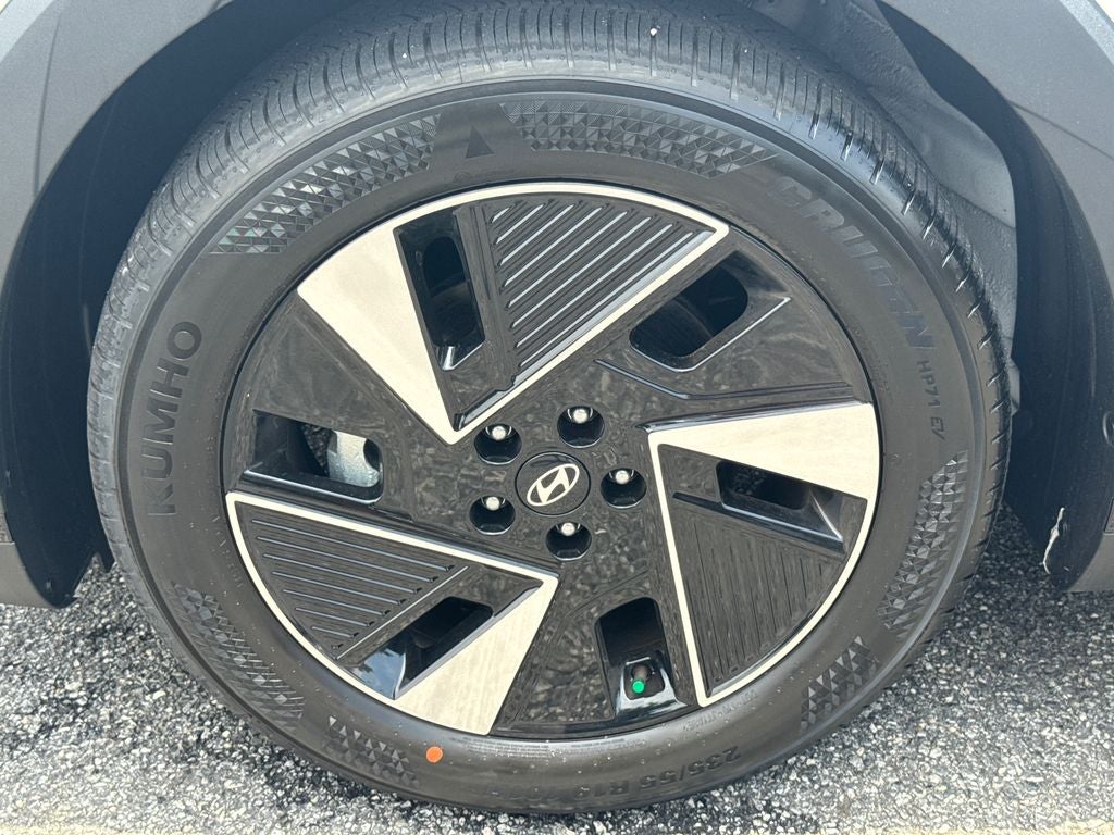 2026 Hyundai IONIQ 5 SE