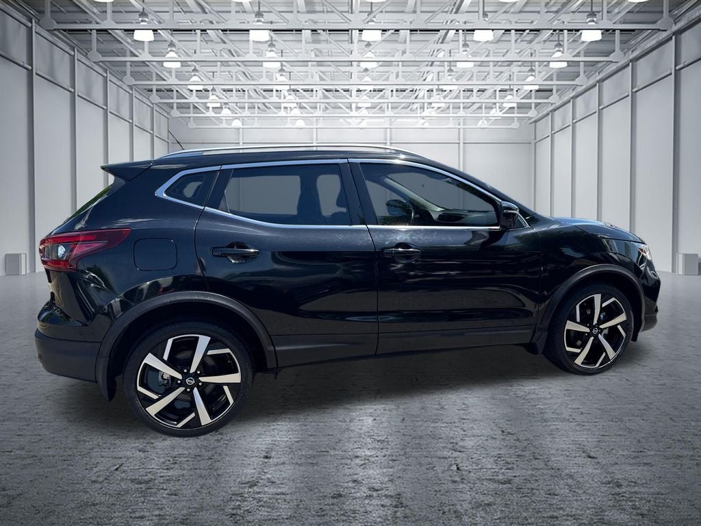 2022 Nissan Rogue Sport SL