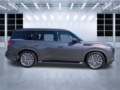 2025 INFINITI QX80 LUXE