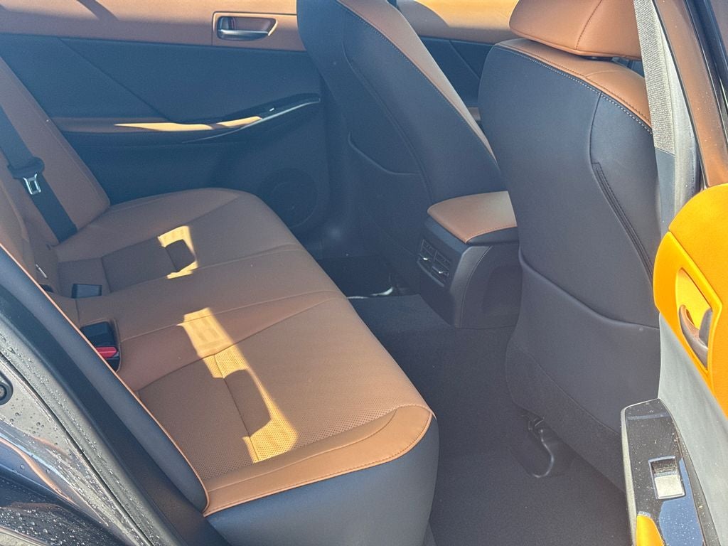 2024 Lexus IS 350 F SPORT Design