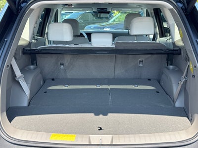 2027 Hyundai Palisade Hybrid SEL Premium 8 Passenger