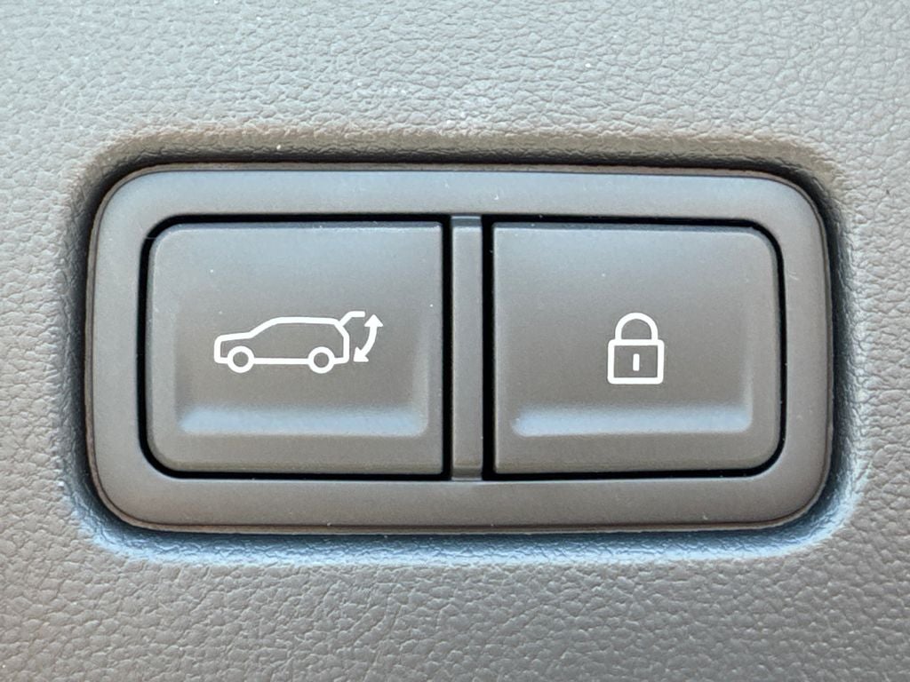 2026 Hyundai Palisade Hybrid Blue SEL 8 Passenger