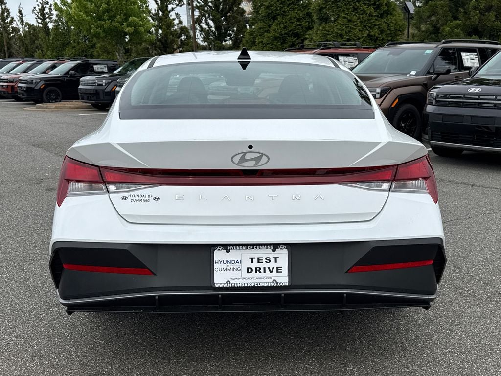 2026 Hyundai Elantra SE
