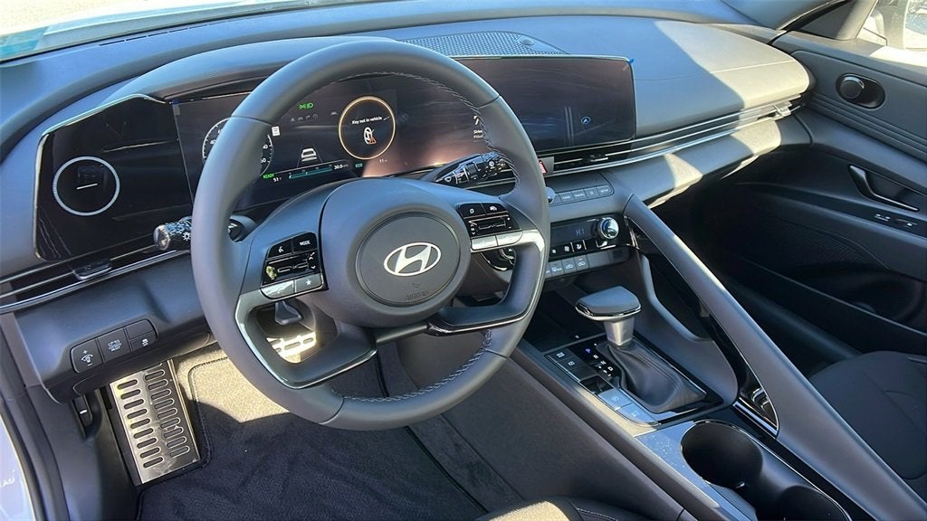2025 Hyundai Elantra Hybrid SEL Sport
