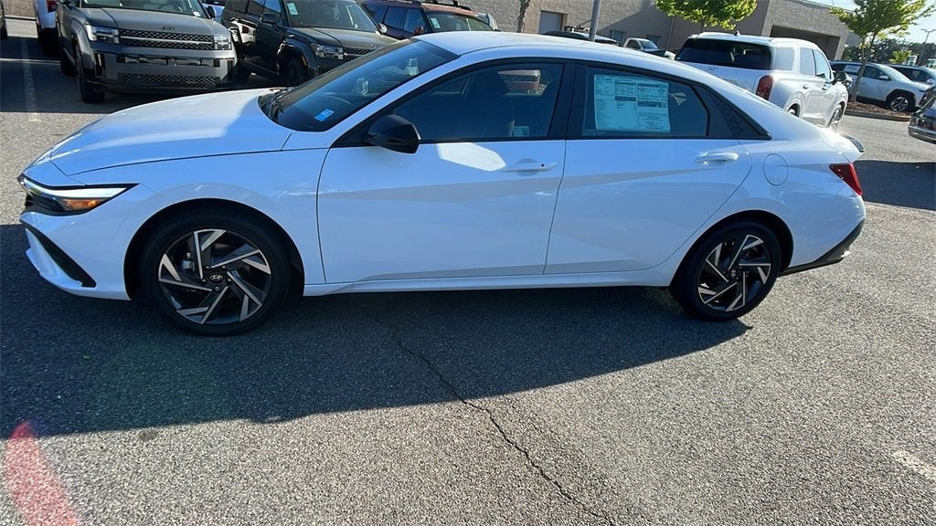 2025 Hyundai Elantra Hybrid SEL Sport