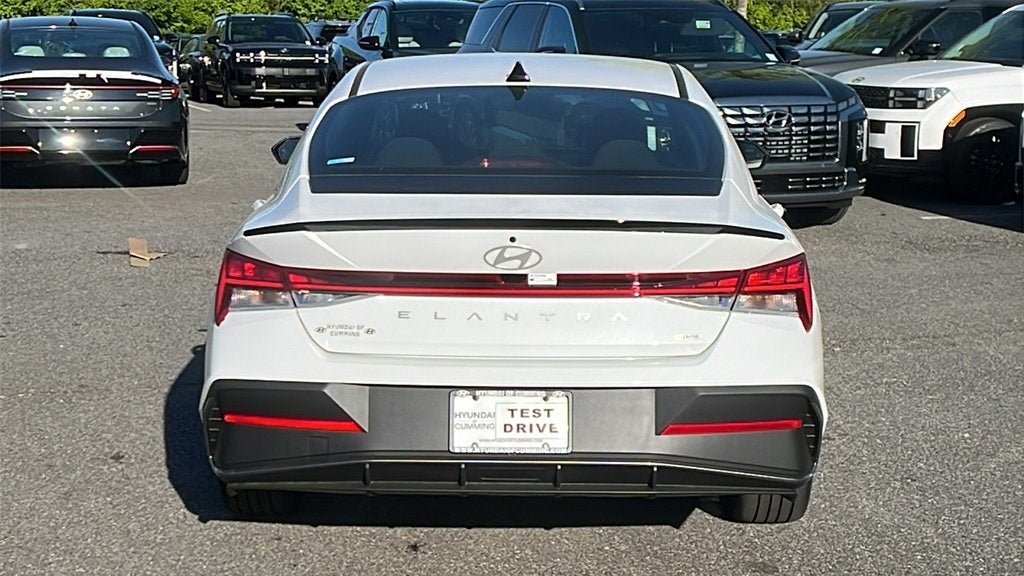2025 Hyundai Elantra Hybrid SEL Sport