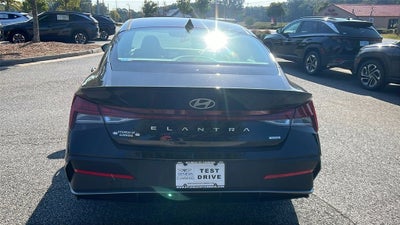 2025 Hyundai Elantra Hybrid SEL Sport