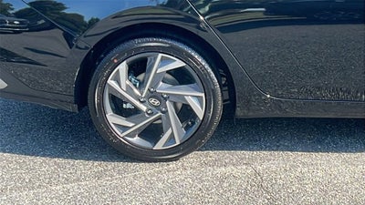 2025 Hyundai Elantra Hybrid SEL Sport
