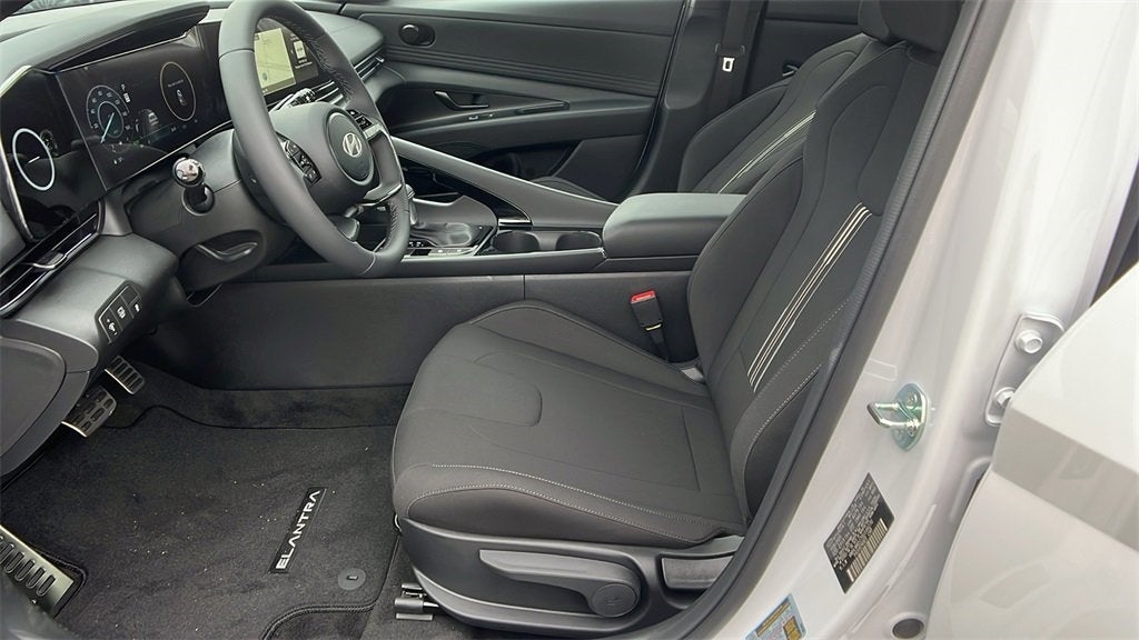 2025 Hyundai Elantra Hybrid SEL Sport