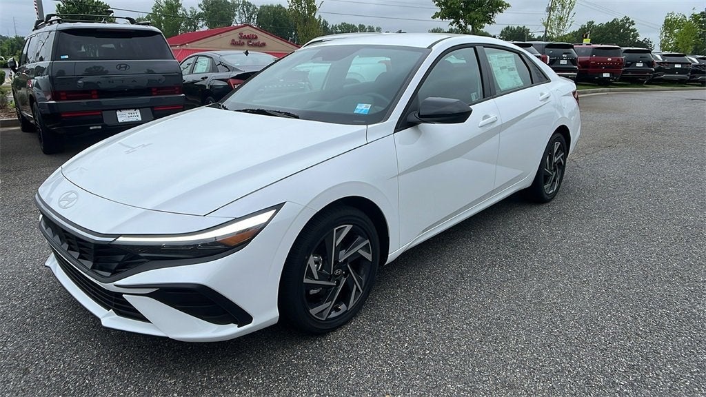 2025 Hyundai Elantra Hybrid SEL Sport