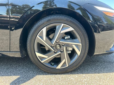 2025 Hyundai Elantra Hybrid Limited