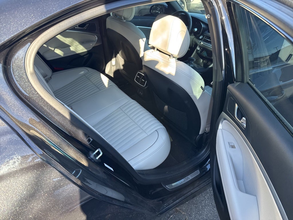 2025 Genesis G70 2.5T