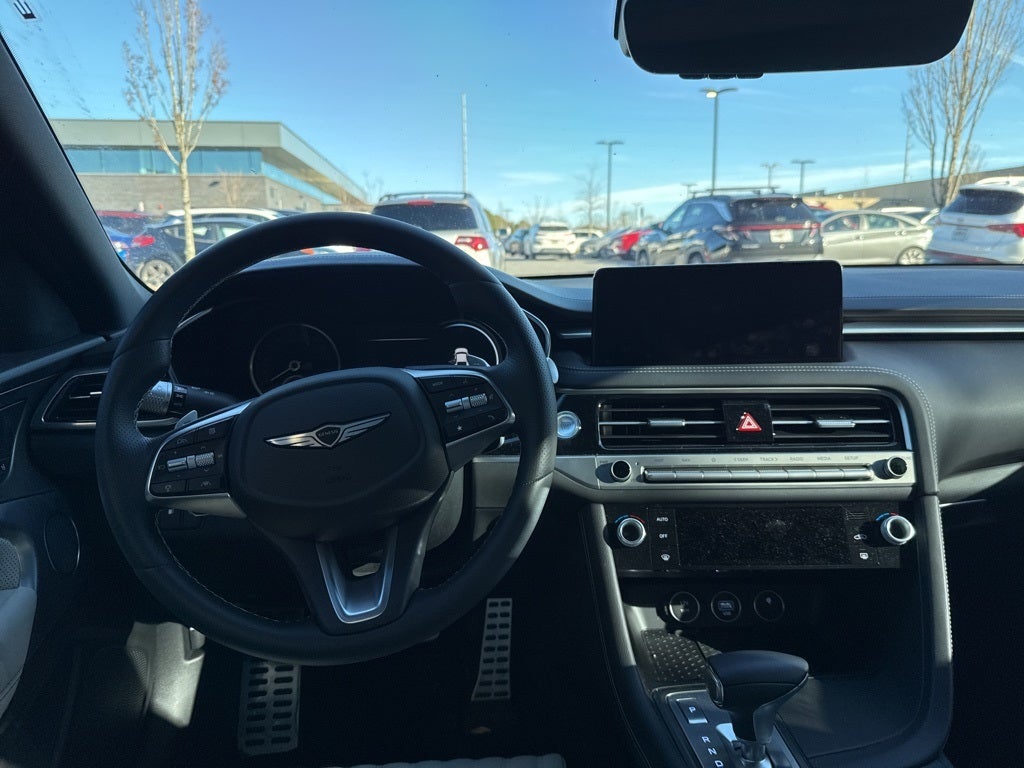 2025 Genesis G70 2.5T