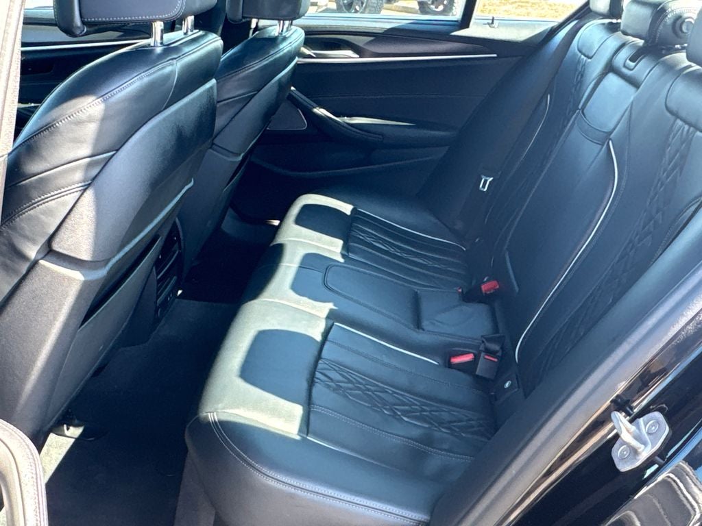 2021 BMW 5 Series M550i xDrive