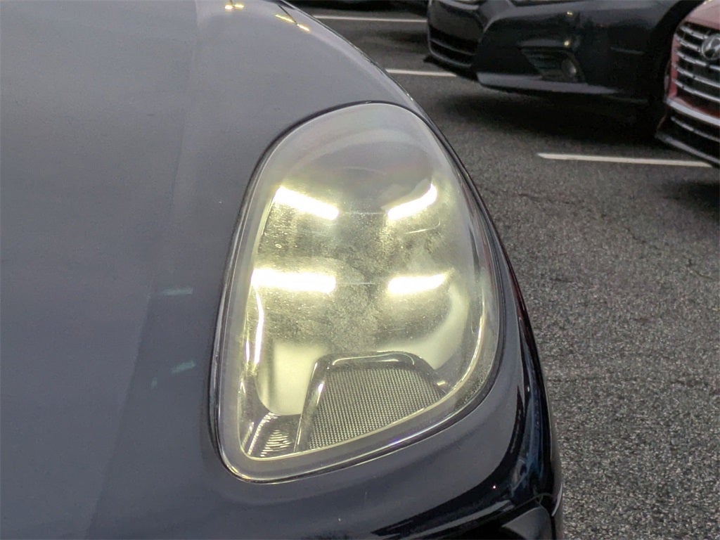 2019 Porsche Macan Base