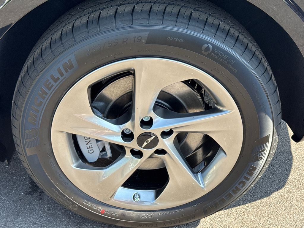 2026 Genesis GV70 2.5T ADVANCED