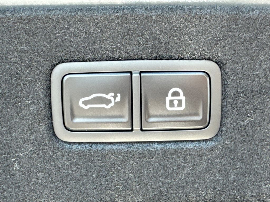 2026 Genesis G90 3.5T E-SC MHEV