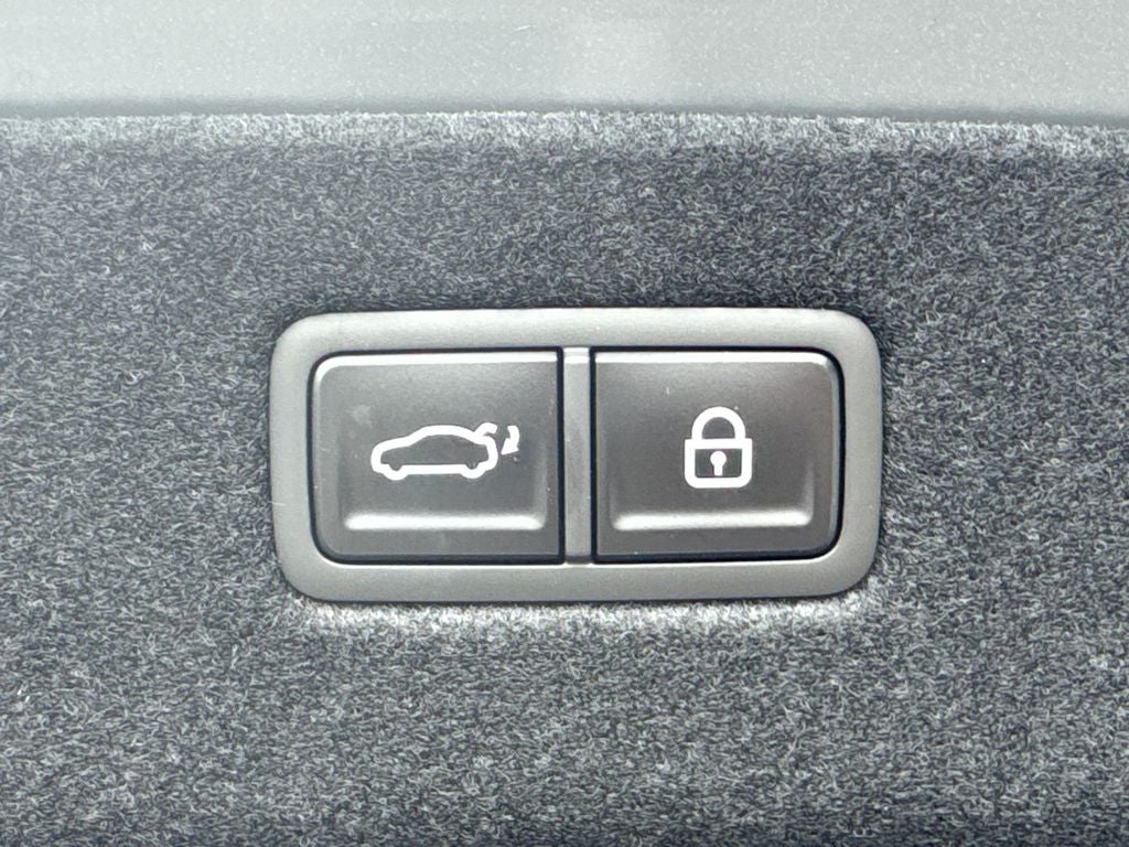 2026 Genesis G90 3.5T E-SC MHEV